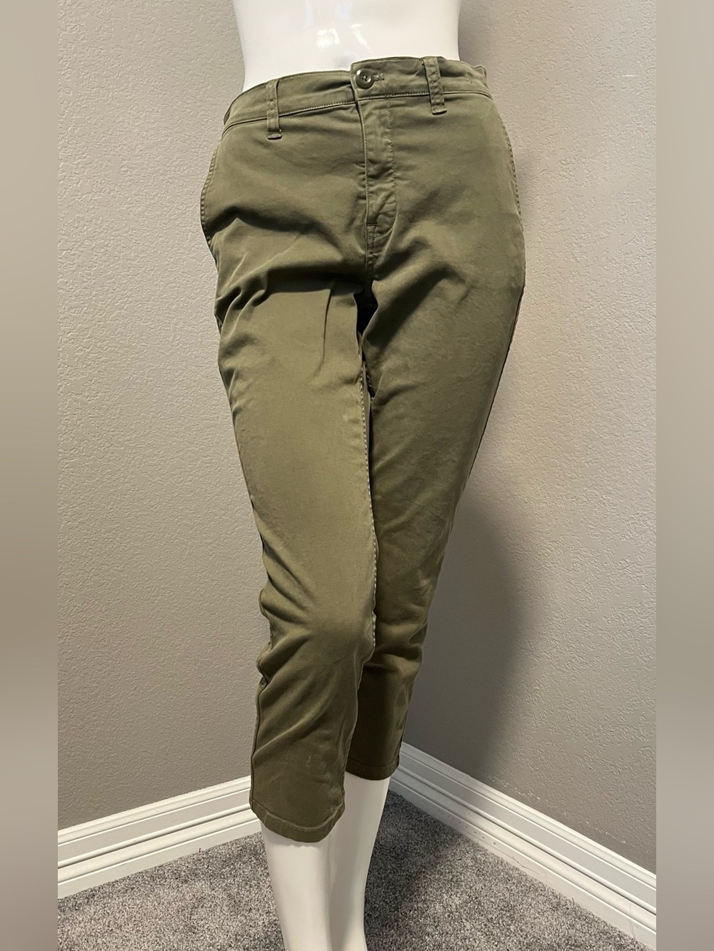 Women’s J. CREW VINTAGE STRAIGHT Olive Green  Mid-  Rise  Chino Pants Size 25P